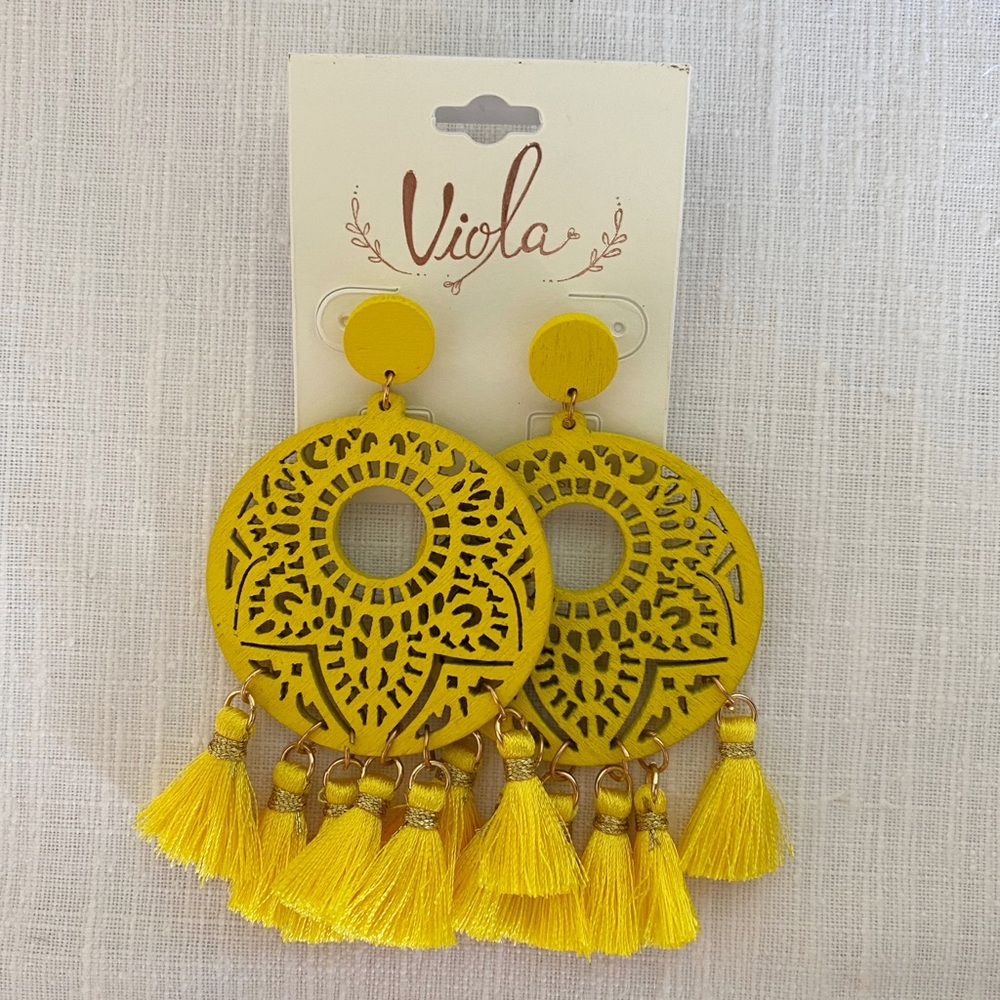 Yellow Wooden Fasion Earrings w/Tassels NWOT